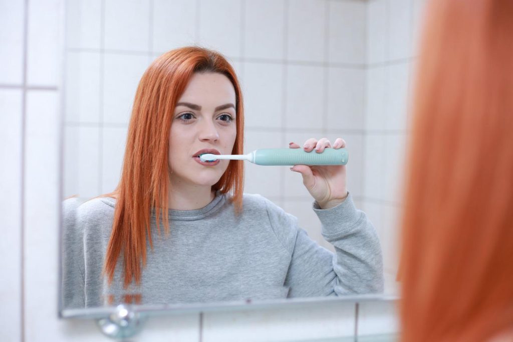 10 hábitos para una higiene bucal perfecta - Clínica dental Madrid | Dental Corbella
